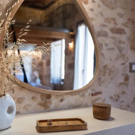 Delta-rho * Kalámion