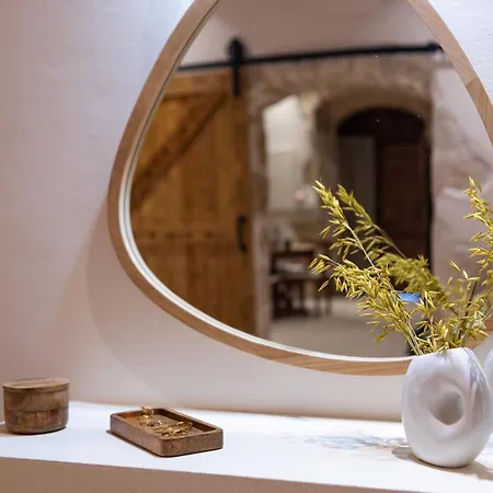 Delta-rho Βίλα Kalámion