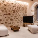 Delta-rho Villa *