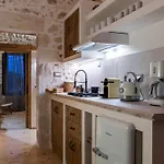 Villa Delta-rho Kalámion