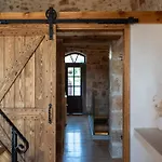 Delta-rho Villa