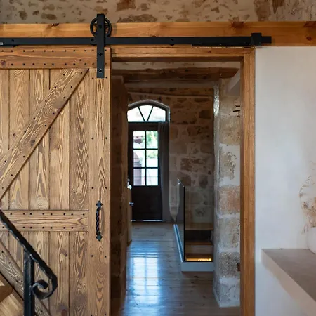 Delta-rho Villa