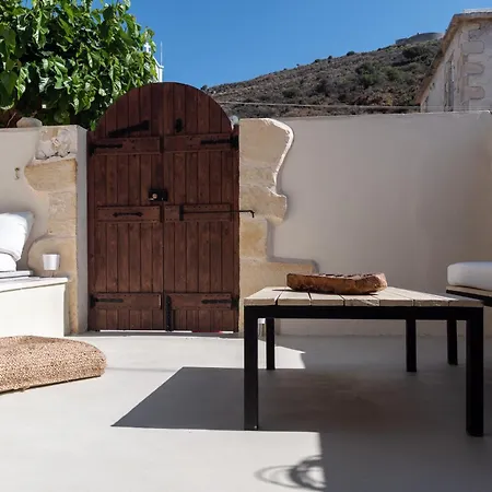 Delta-rho Villa Kalámion